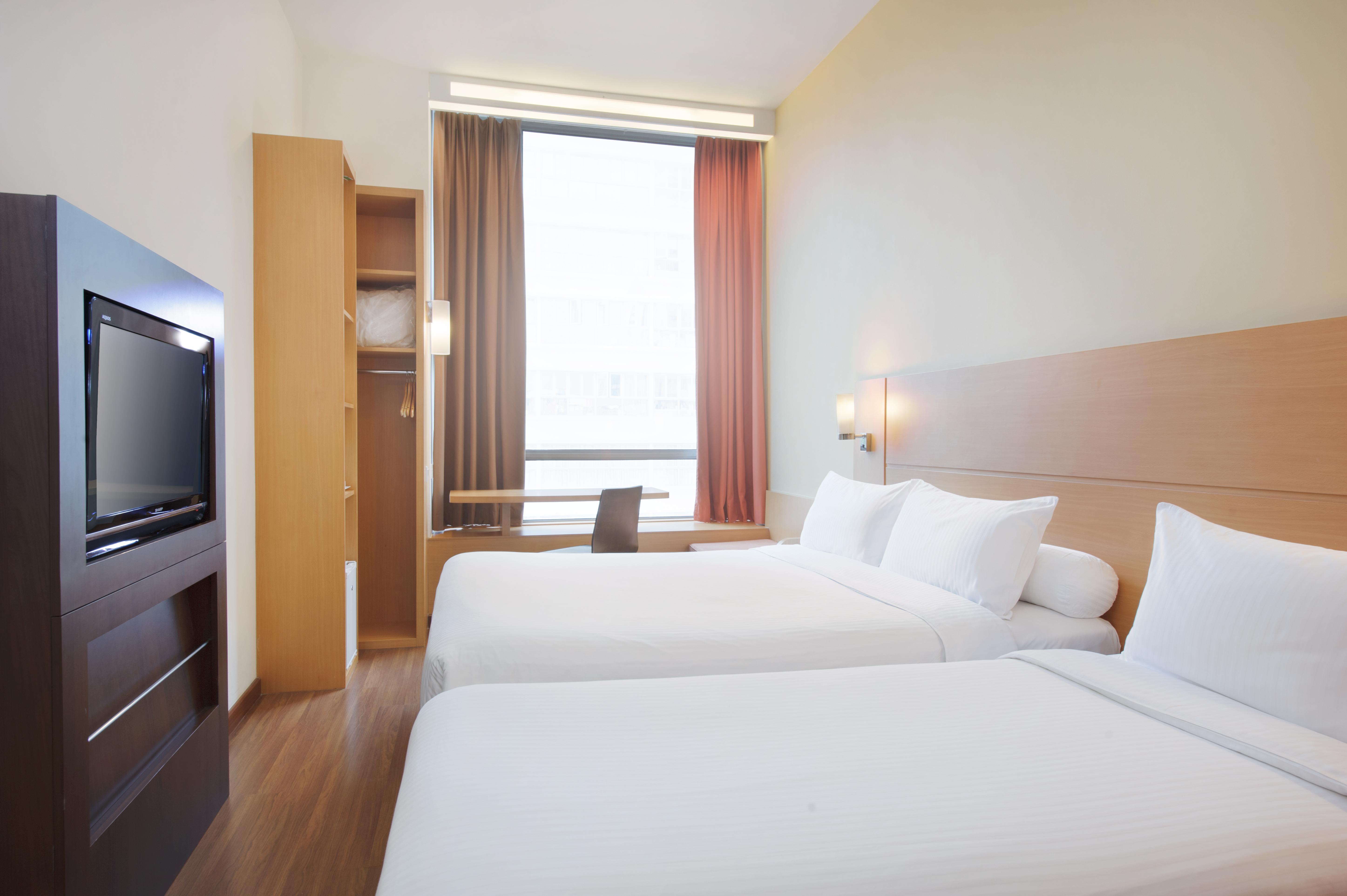 Ibis Singapore Novena Экстерьер фото